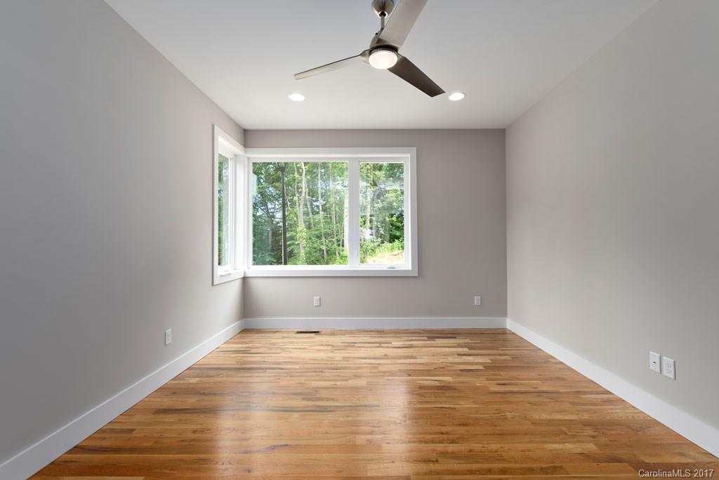 34 Mauricet Lane Asheville NC 28806
