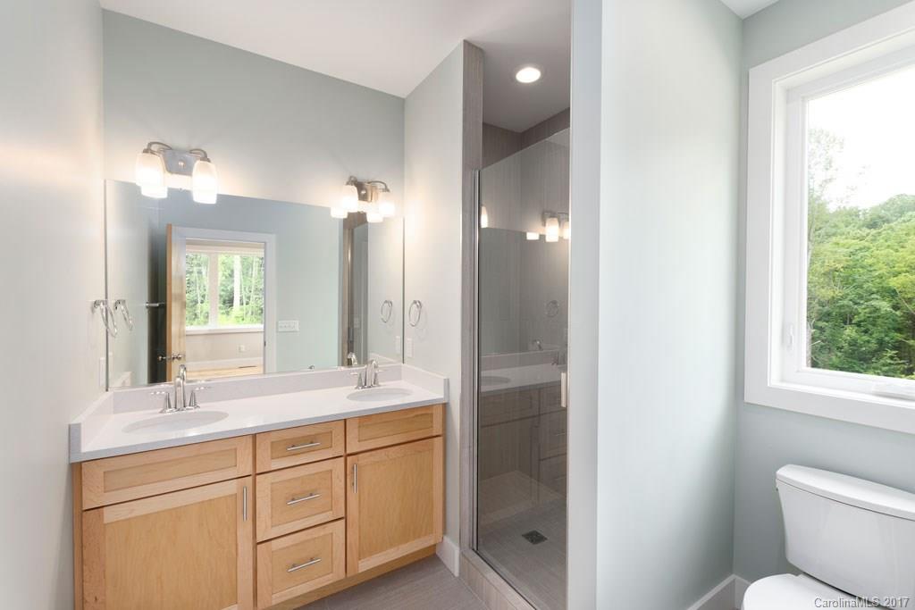 34 Mauricet Lane Asheville NC 28806