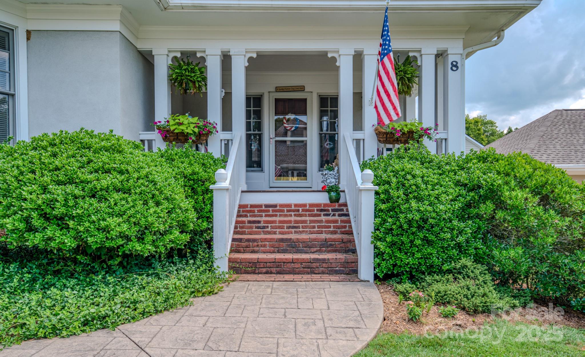 8 Creekside Way Asheville NC 28804