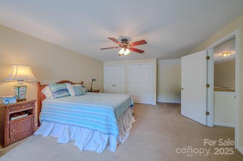 8 Creekside Way Asheville NC 28804