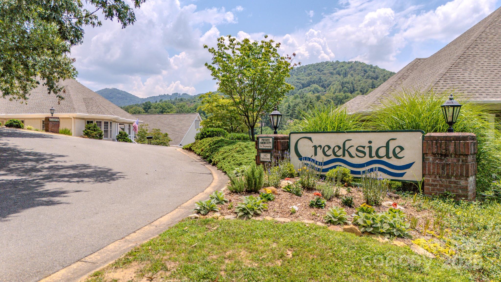 8 Creekside Way Asheville NC 28804