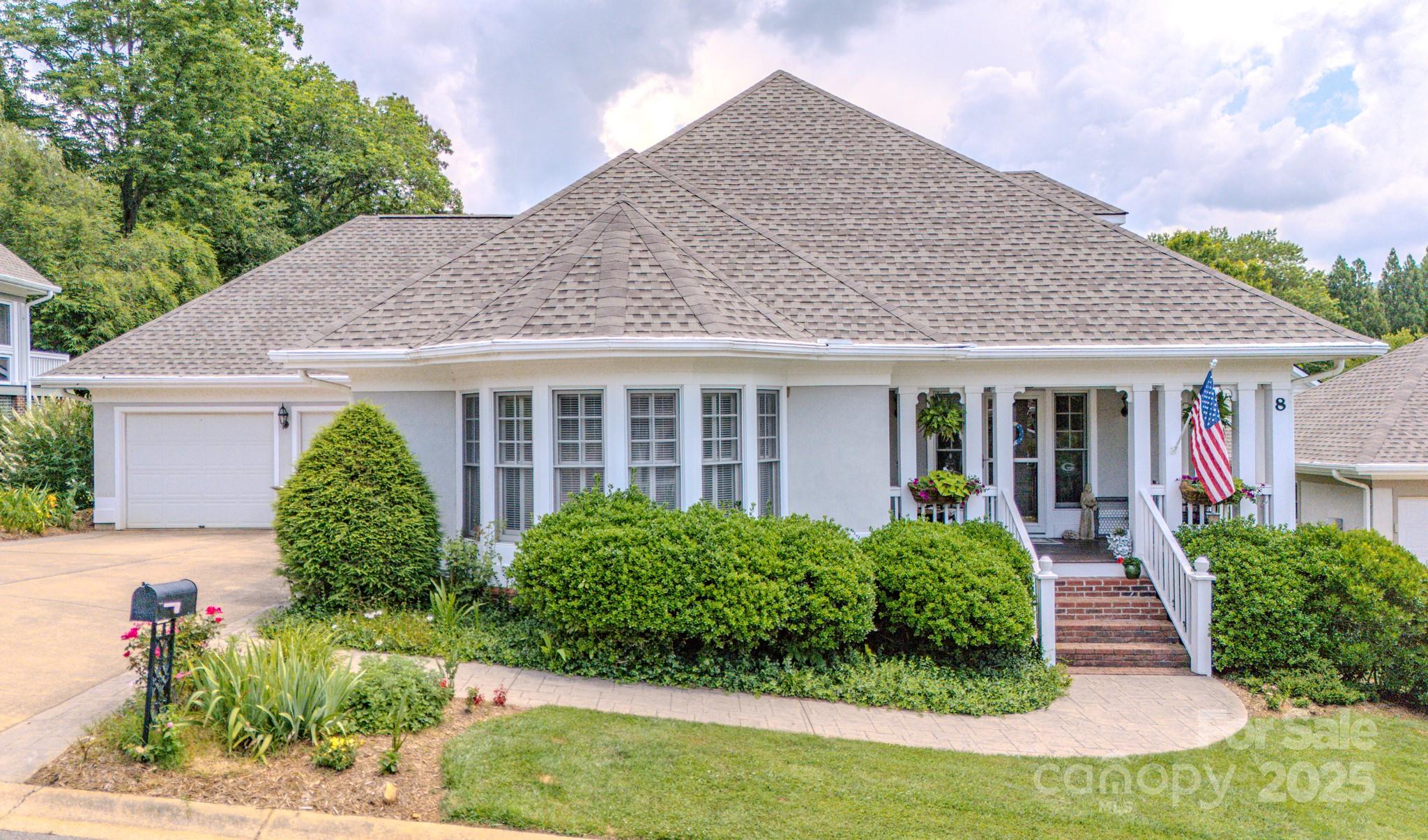 8 Creekside Way Asheville NC 28804