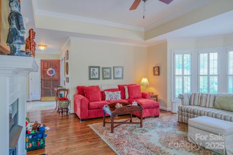 8 Creekside Way Asheville NC 28804