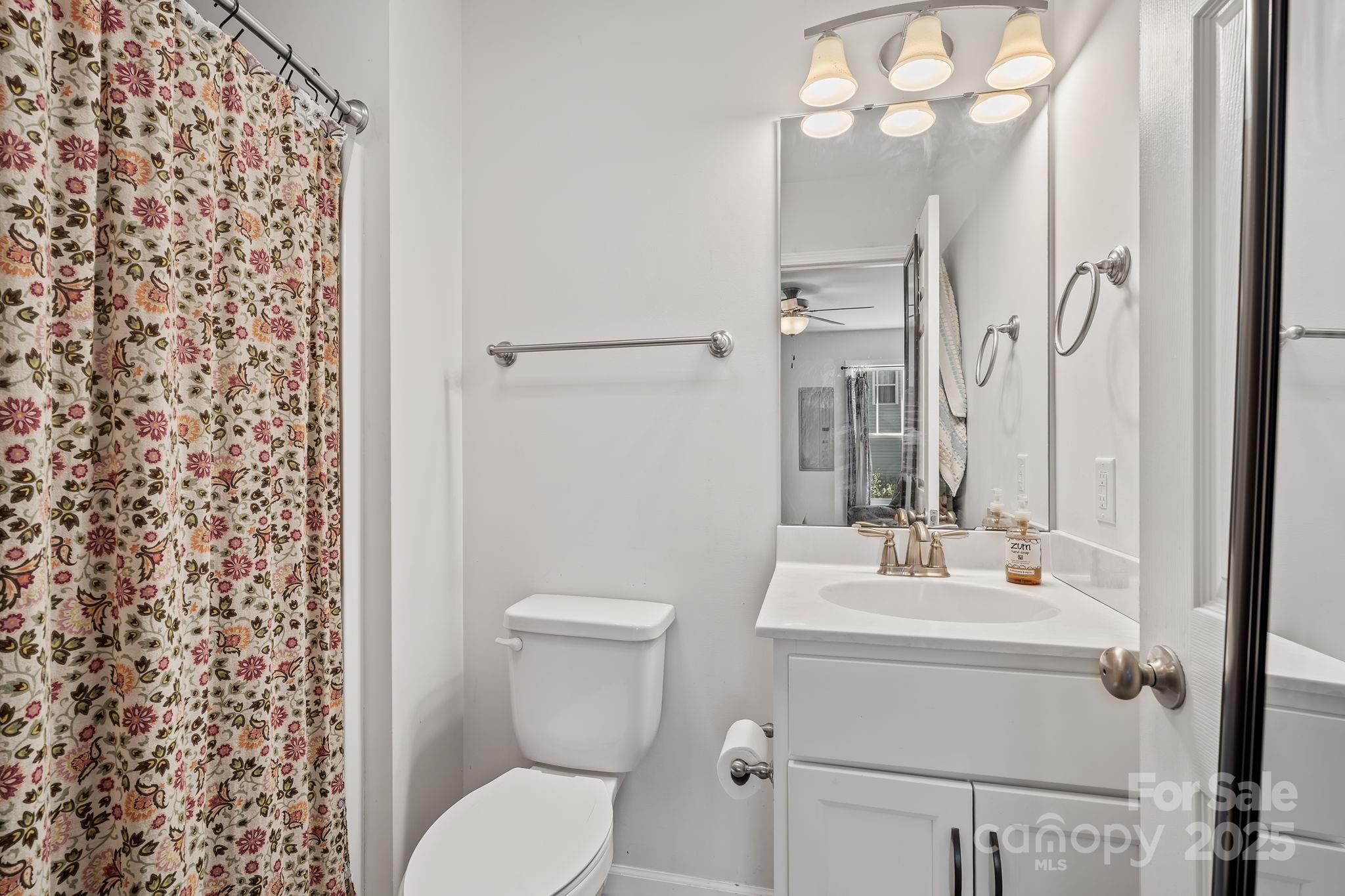 28 Yarrow Meadow Road Weaverville NC 28787