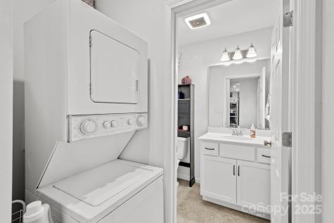 28 Yarrow Meadow Road Weaverville NC 28787