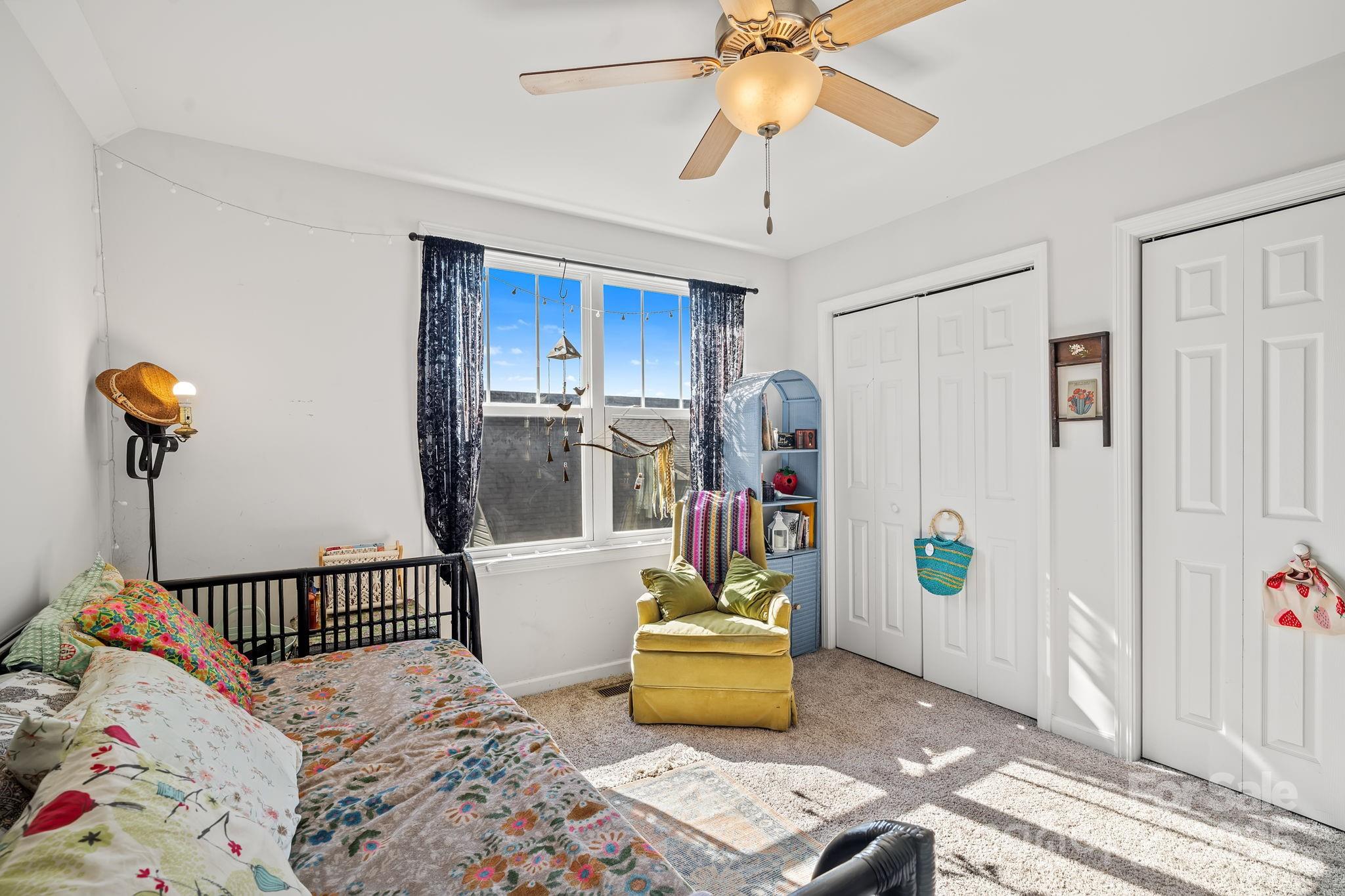 28 Yarrow Meadow Road Weaverville NC 28787