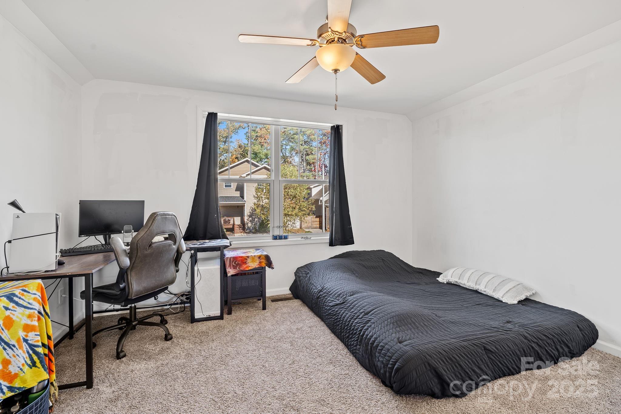 28 Yarrow Meadow Road Weaverville NC 28787