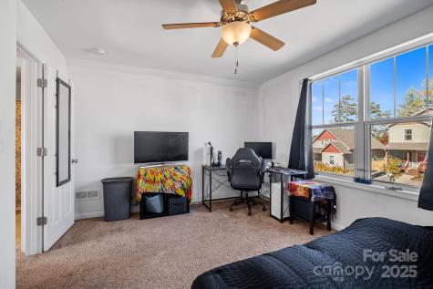 28 Yarrow Meadow Road Weaverville NC 28787