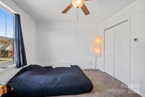 28 Yarrow Meadow Road Weaverville NC 28787