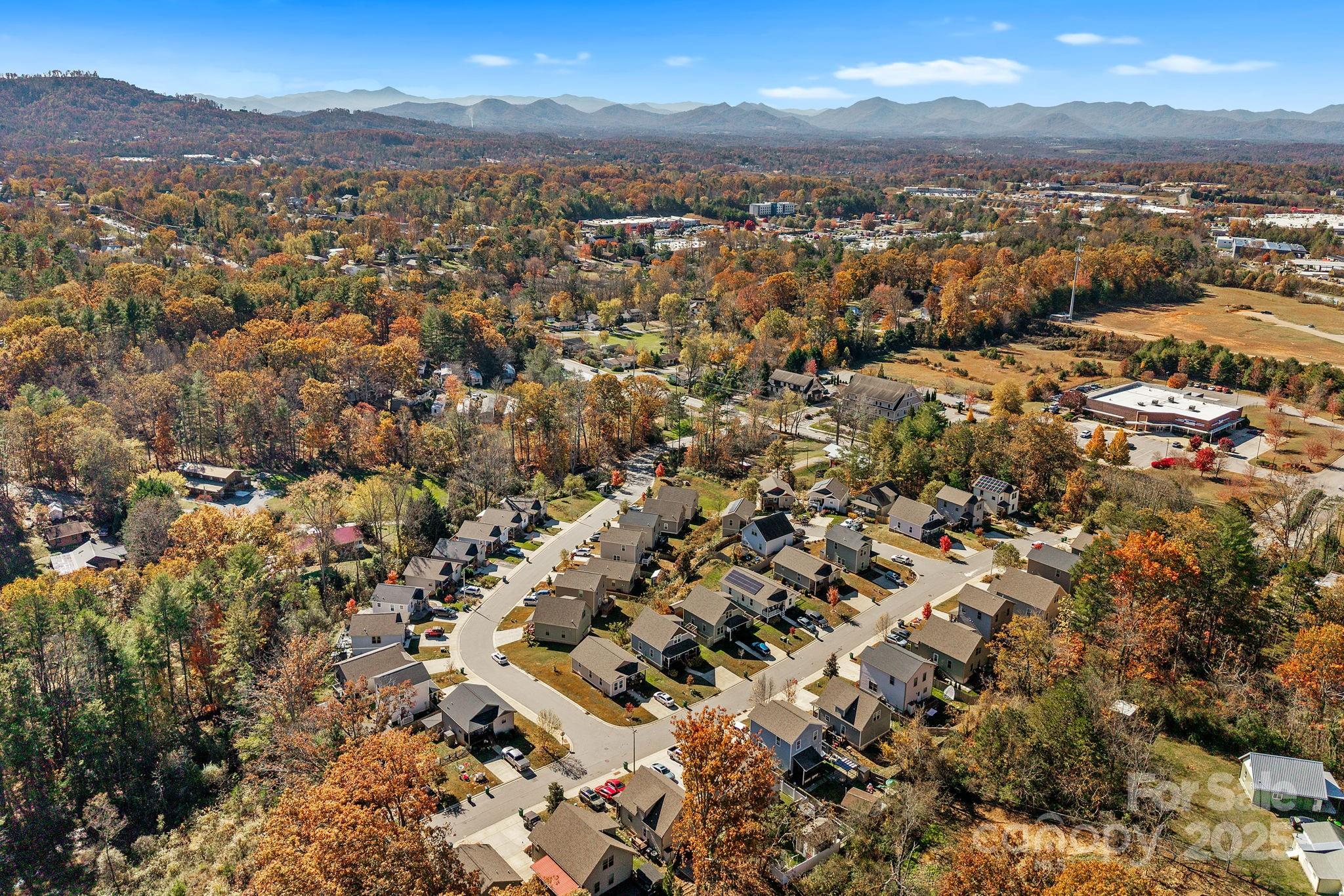 28 Yarrow Meadow Road Weaverville NC 28787