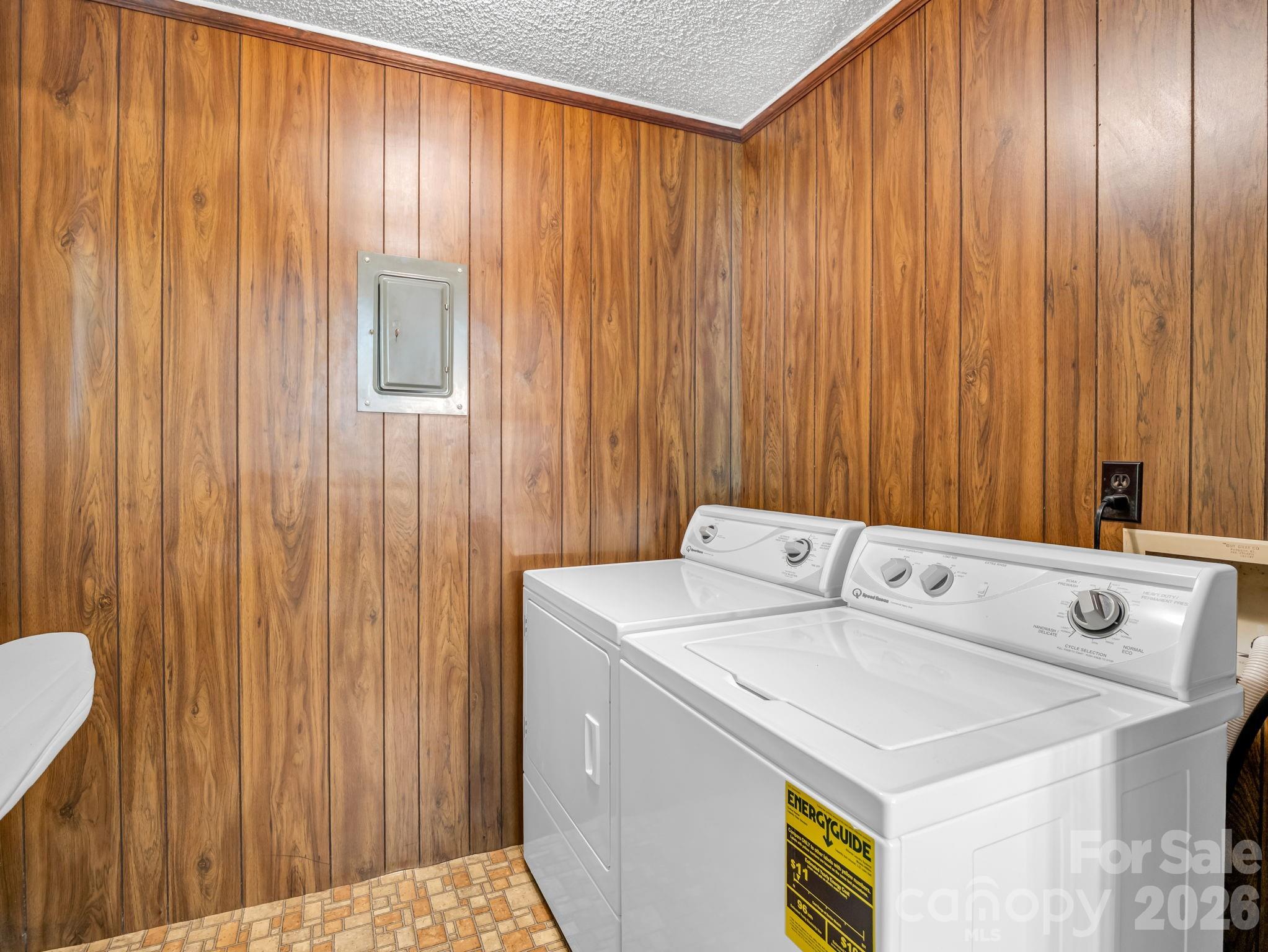 121 Greenfield Lane Hendersonville NC 28792