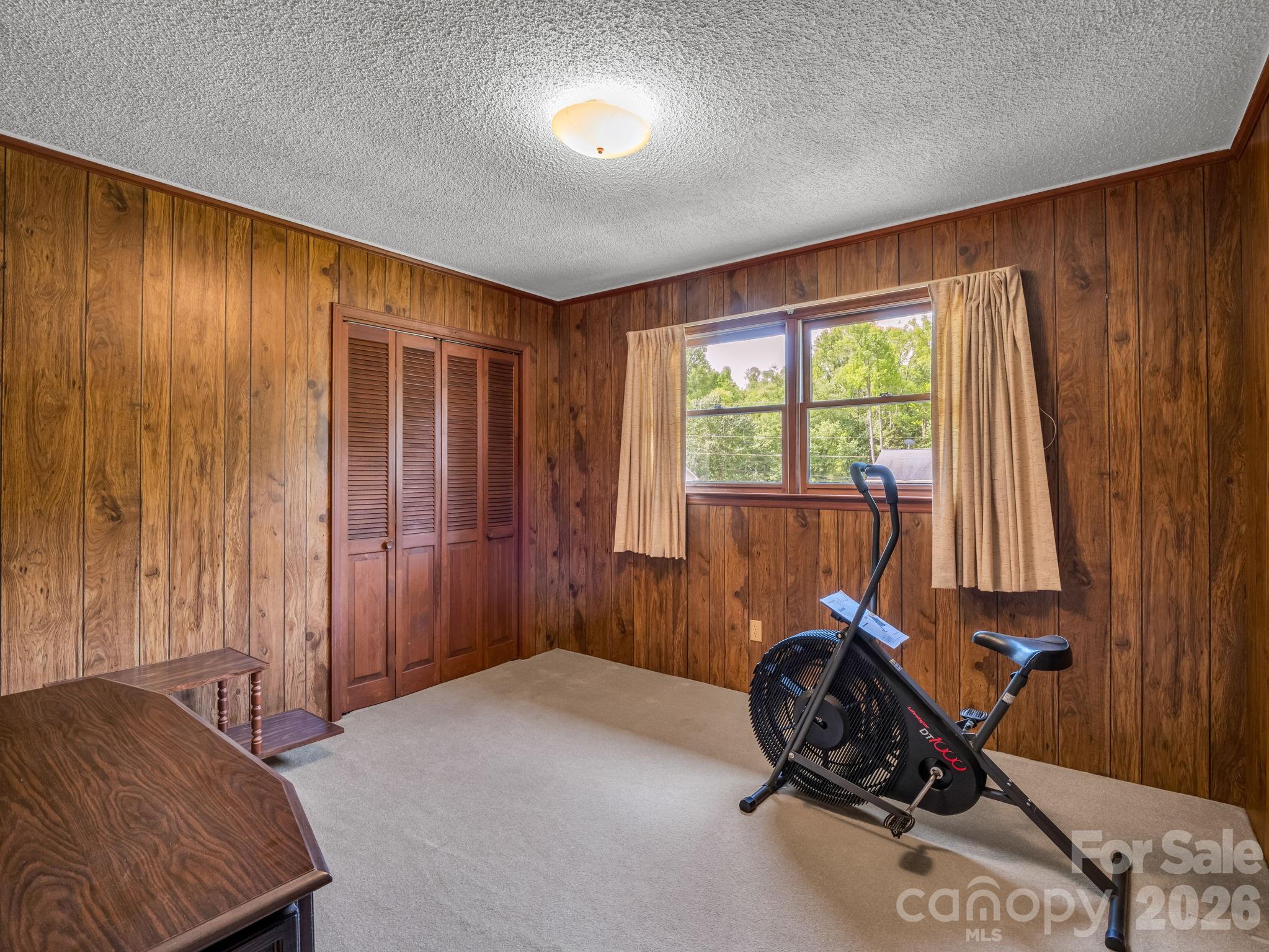 121 Greenfield Lane Hendersonville NC 28792