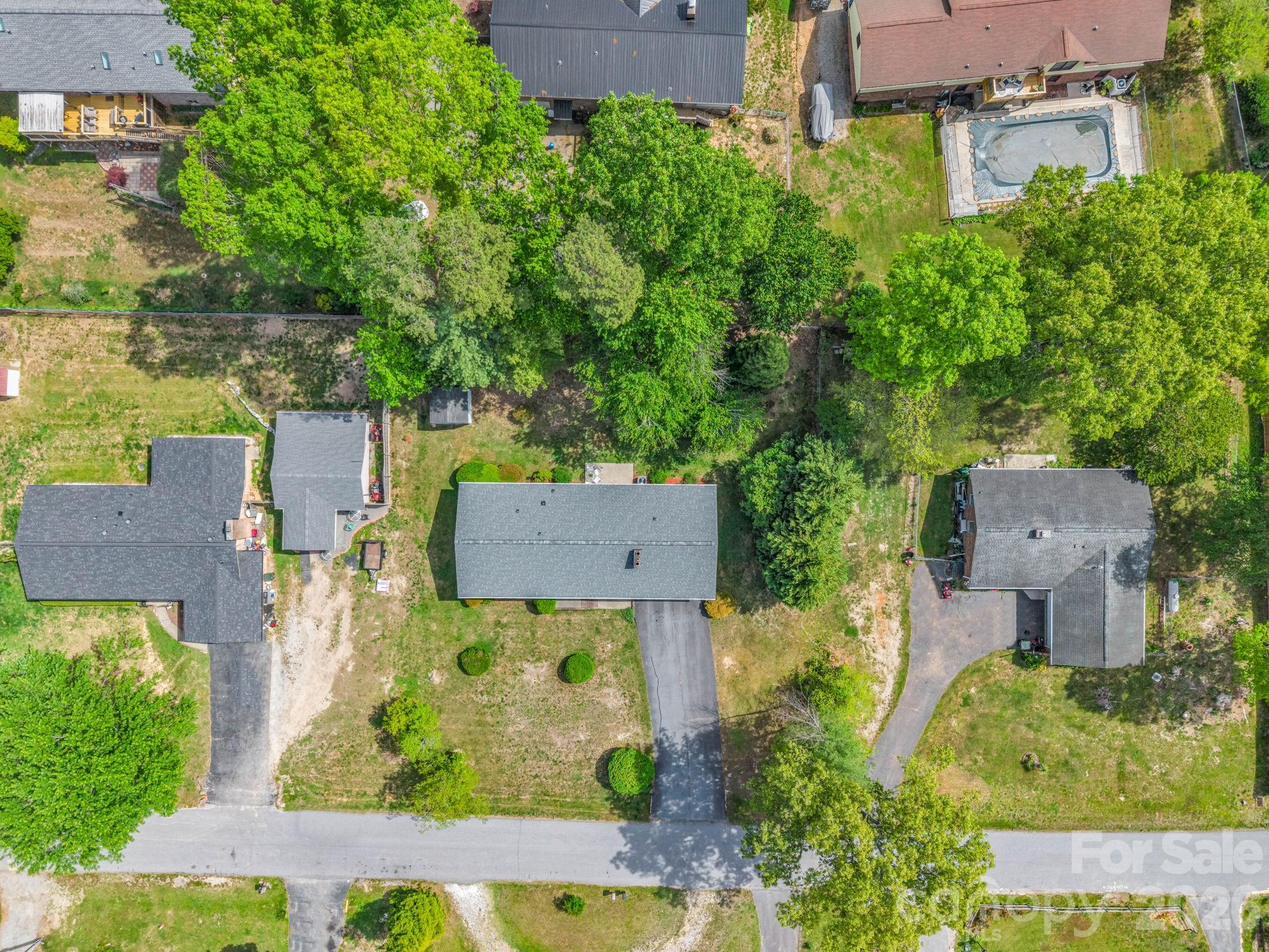 121 Greenfield Lane Hendersonville NC 28792