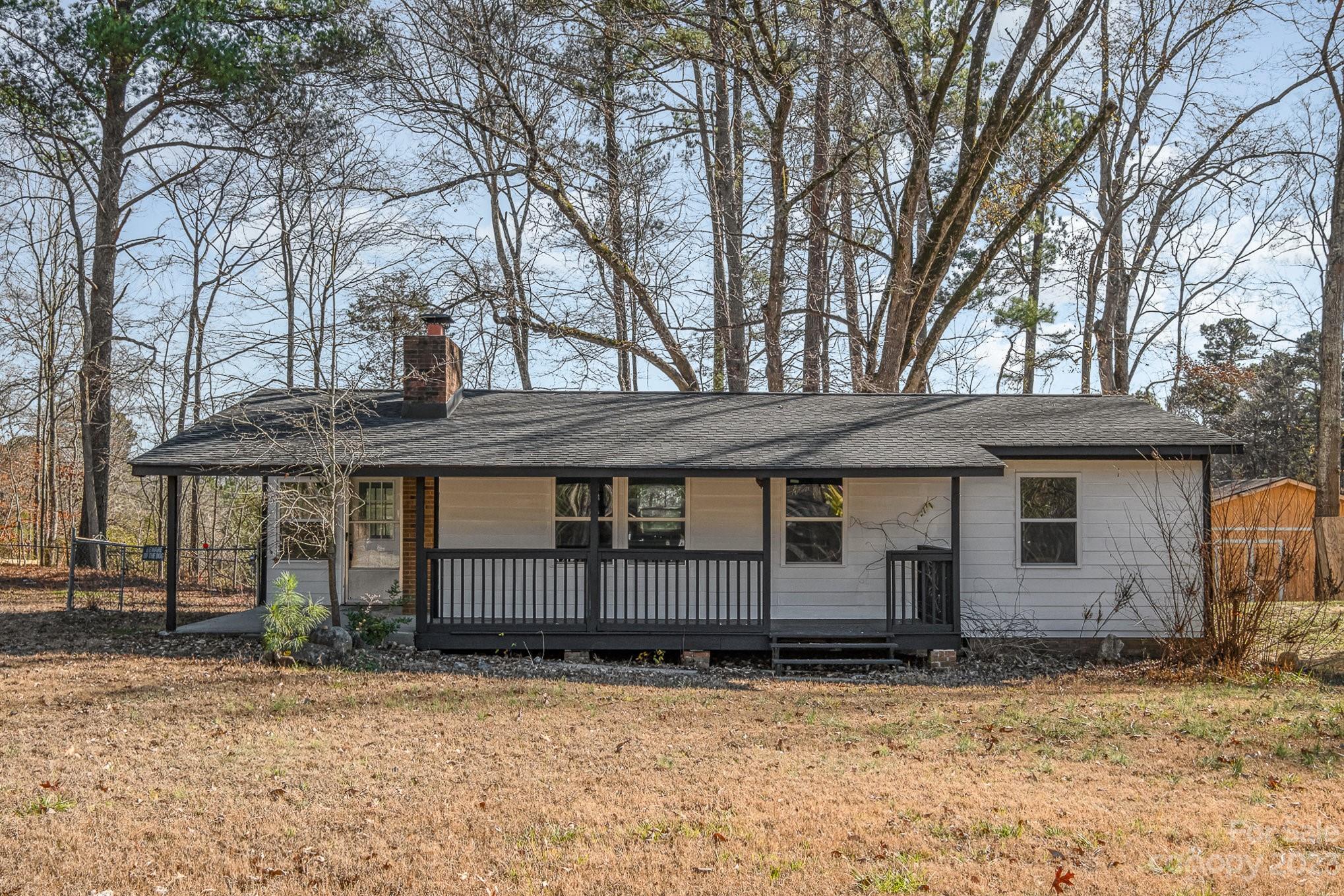 6922 Pear Tree Road Charlotte NC 28216