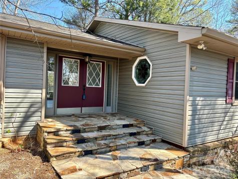 124 Treetops Lane Lake Lure NC 28746