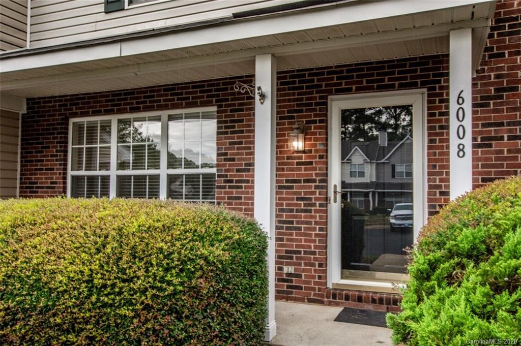 6008 Cougar Lane Charlotte NC 28269