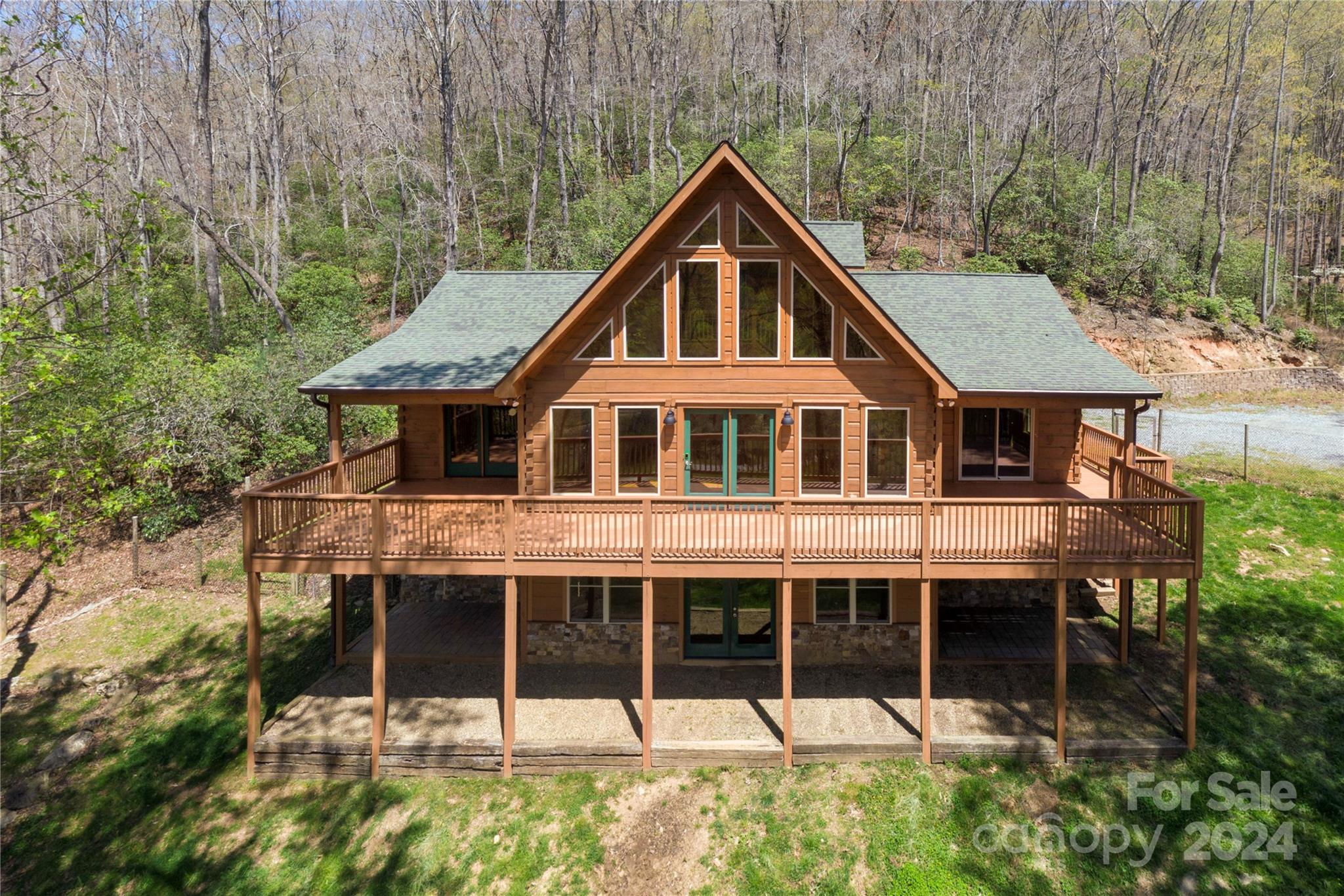 489 Mullinax Cove Road Horse Shoe NC 28742
