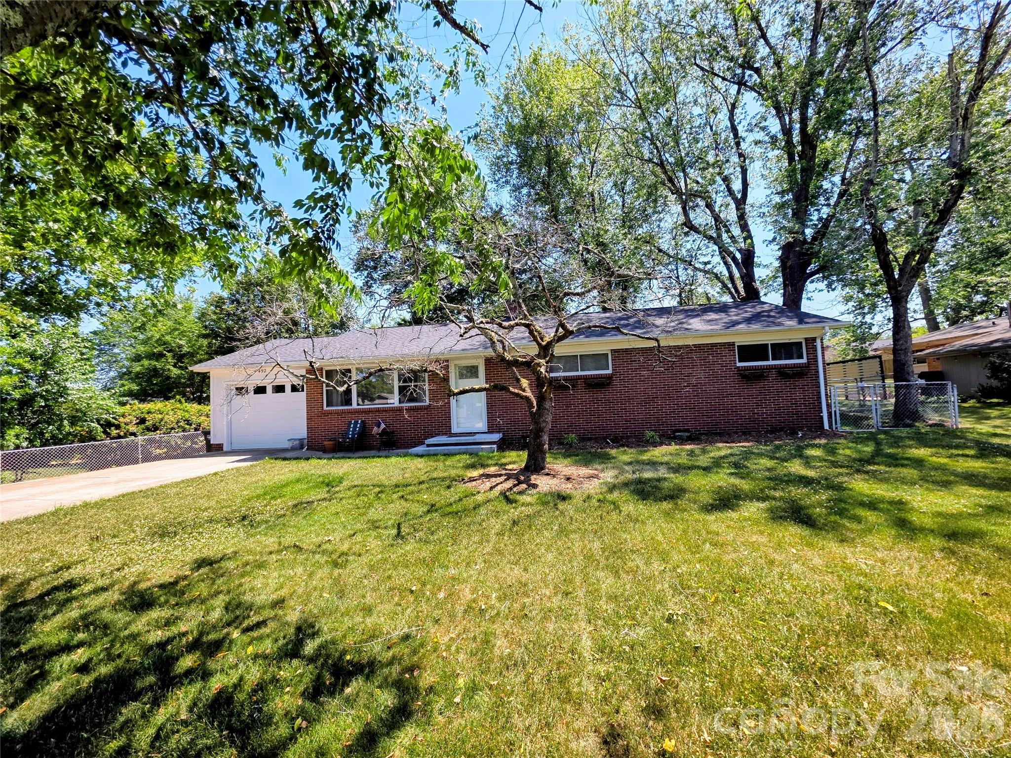492 14th Avenue Drive NE Hickory NC 28601