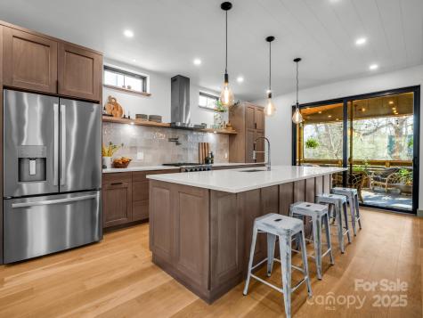 408 S Oconeechee Avenue Black Mountain NC 28711