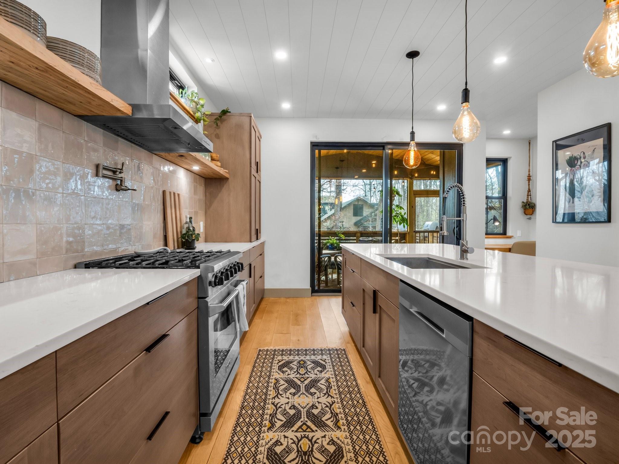 408 S Oconeechee Avenue Black Mountain NC 28711