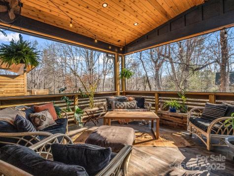 408 S Oconeechee Avenue Black Mountain NC 28711