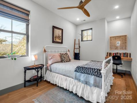 408 S Oconeechee Avenue Black Mountain NC 28711