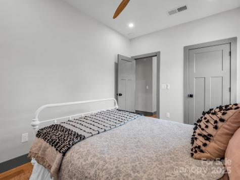 408 S Oconeechee Avenue Black Mountain NC 28711