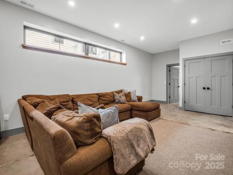 408 S Oconeechee Avenue Black Mountain NC 28711