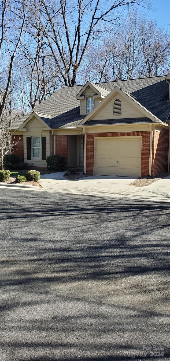 9105 Providence Colony Drive Charlotte NC 28277