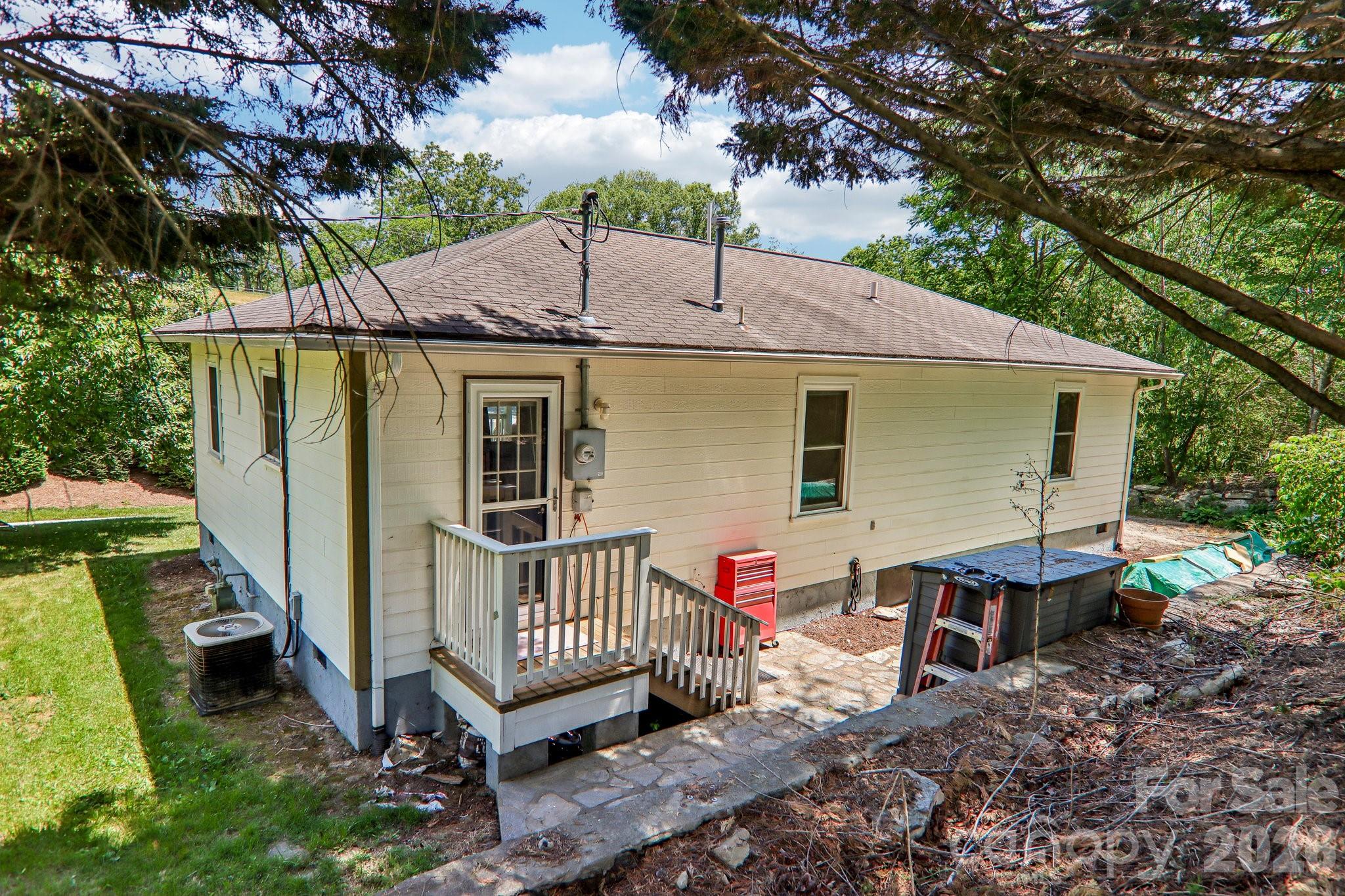 133 Highland Street Weaverville NC 28787