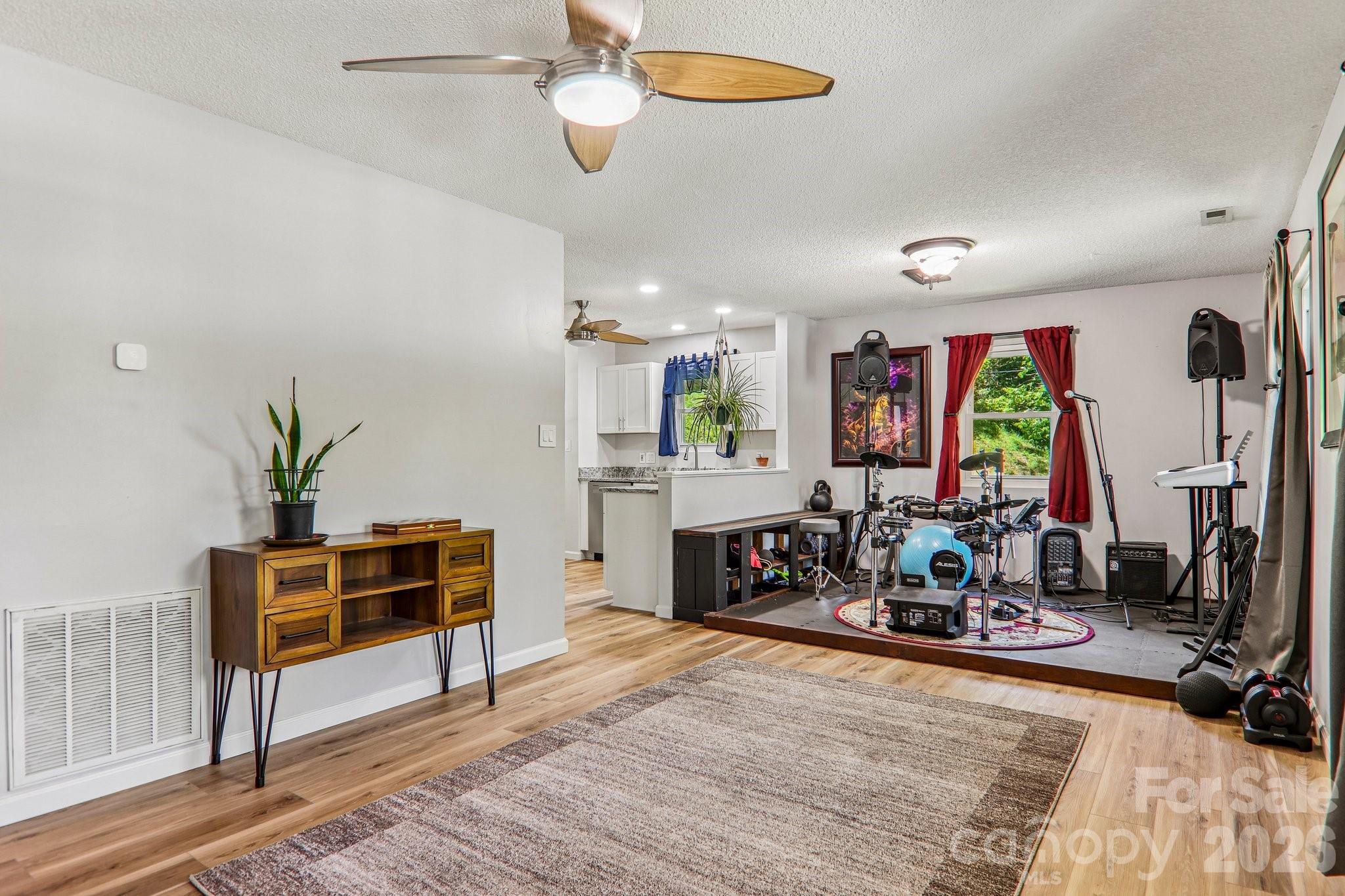 133 Highland Street Weaverville NC 28787