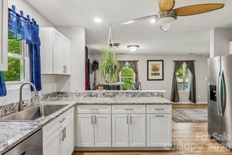 133 Highland Street Weaverville NC 28787