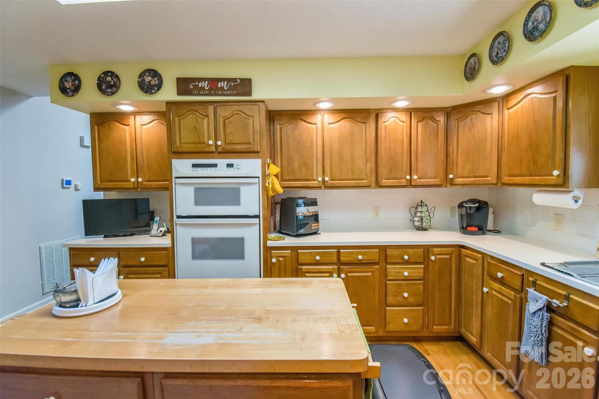 548 Thunder Road Brevard NC 28712