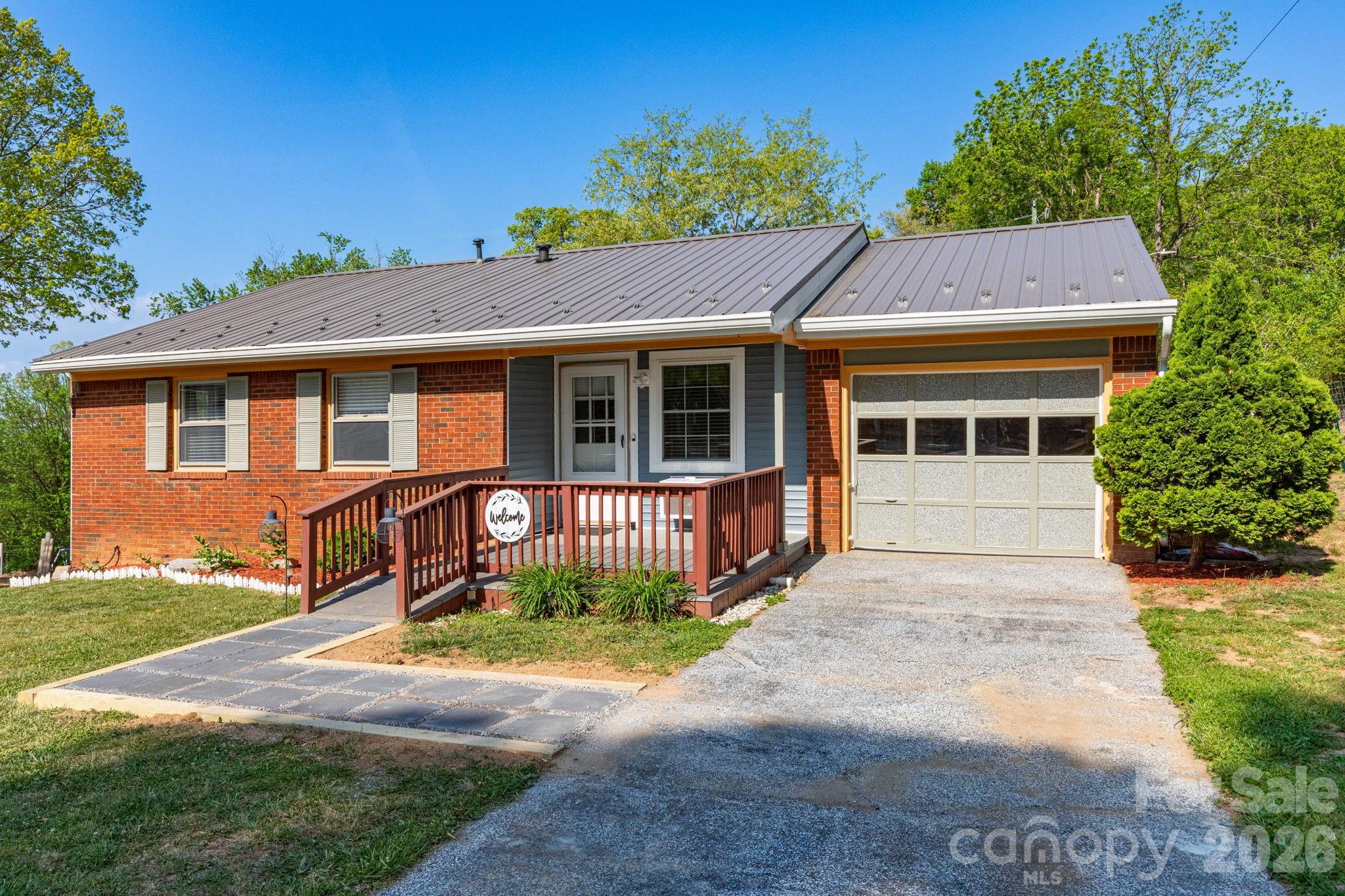 30 Compton Drive Asheville NC 28806