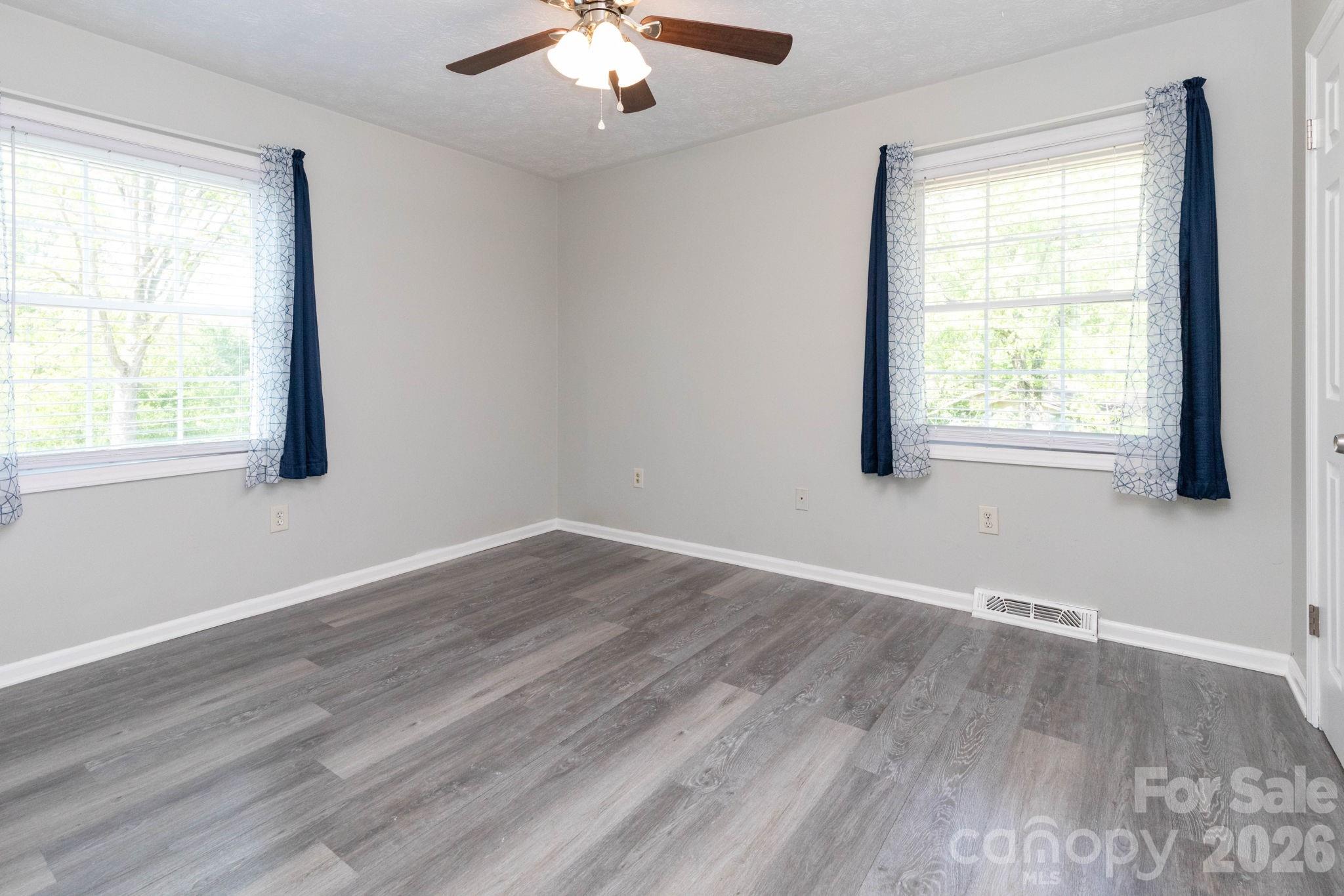 30 Compton Drive Asheville NC 28806
