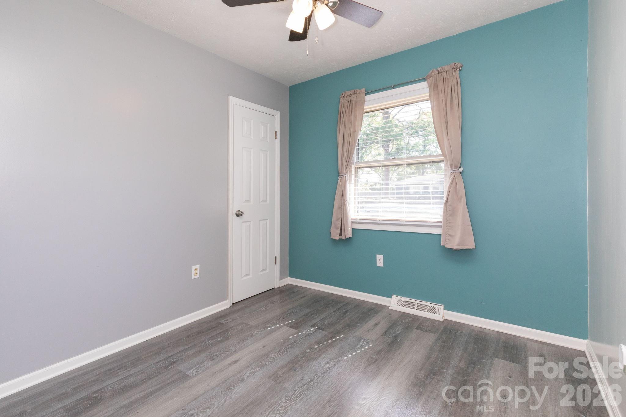 30 Compton Drive Asheville NC 28806