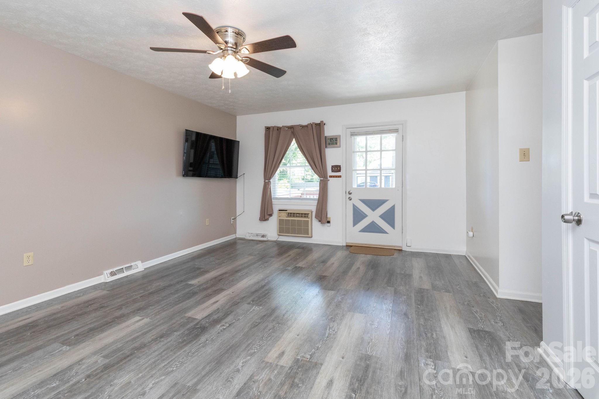 30 Compton Drive Asheville NC 28806