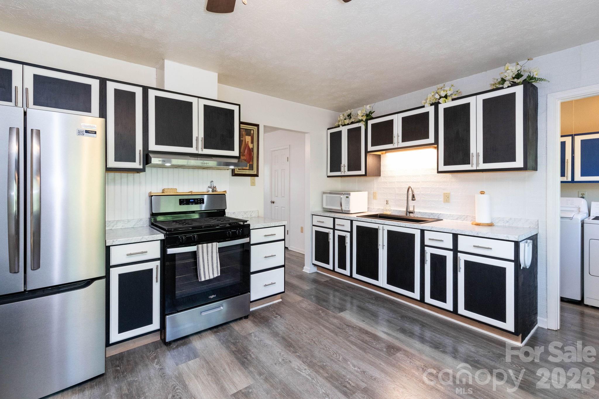 30 Compton Drive Asheville NC 28806