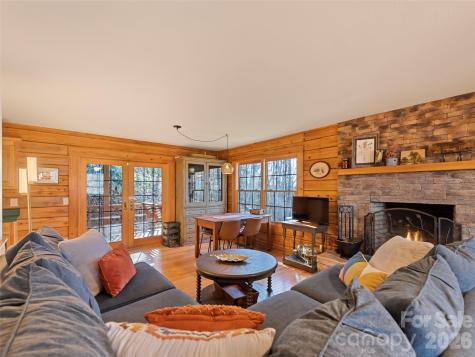 171 Sharons Bluff Franklin NC 28734