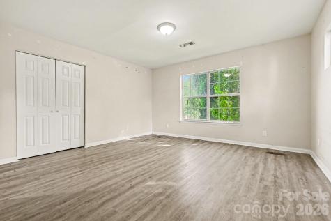10418 Brawley Lane Charlotte NC 28215