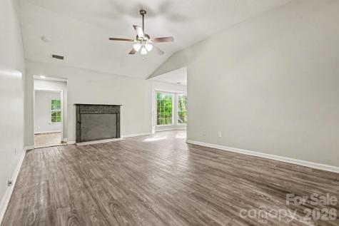 10418 Brawley Lane Charlotte NC 28215