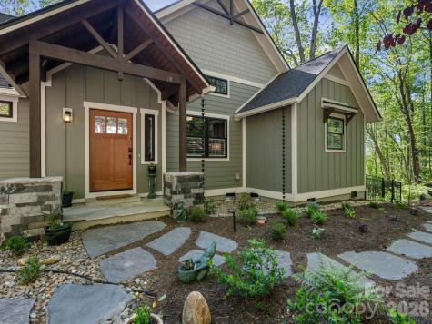 199 Garnet Way Hendersonville NC 28791