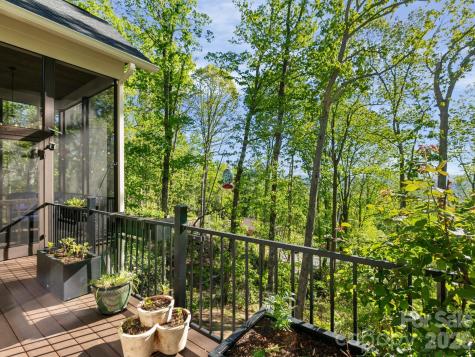 199 Garnet Way Hendersonville NC 28791