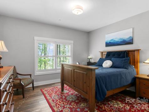 199 Garnet Way Hendersonville NC 28791