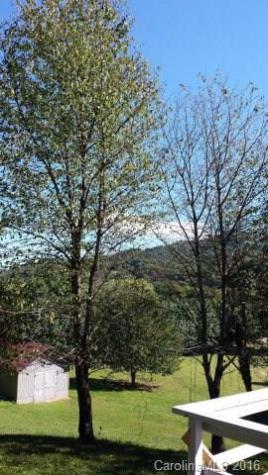 28 Summit Street Burnsville NC 28714