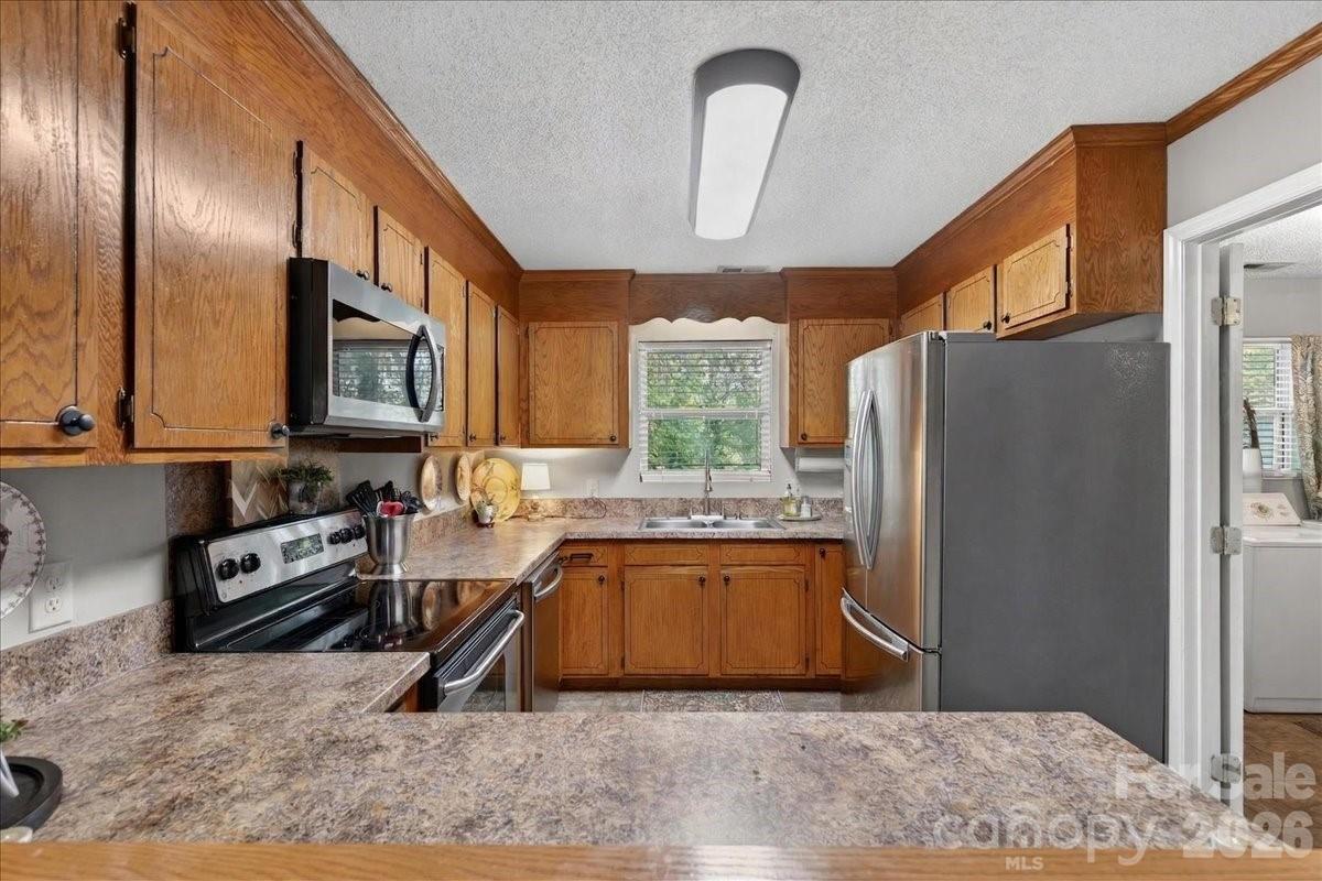 7142 Little Mountain Road Sherrills Ford NC 28673