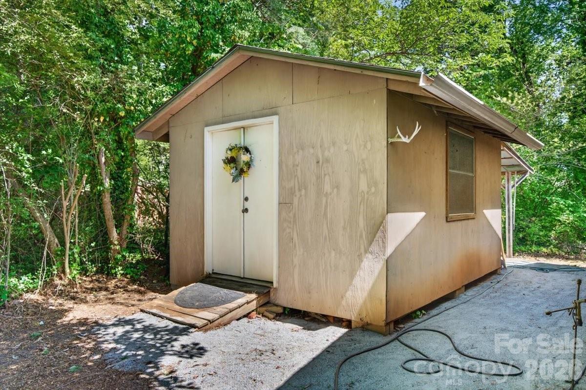 7142 Little Mountain Road Sherrills Ford NC 28673