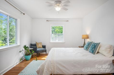 12 Canterbury Road Asheville NC 28805