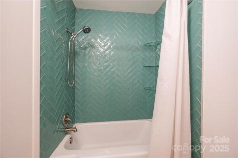 12 Canterbury Road Asheville NC 28805