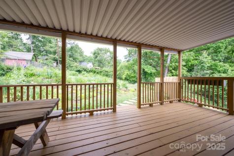 12 Canterbury Road Asheville NC 28805